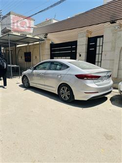 هیوندای ئەلەنترا